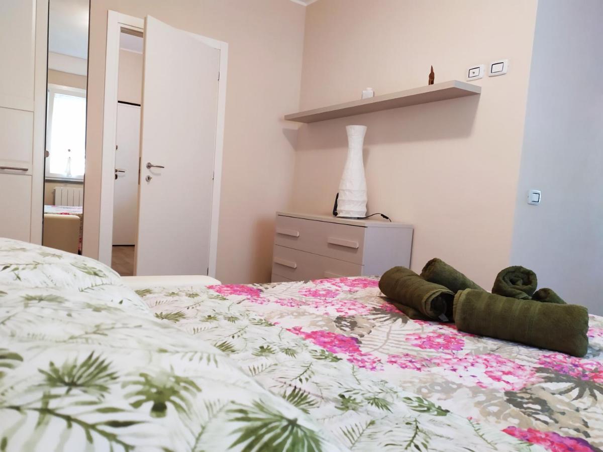 Marino Apartments Леванто Екстериор снимка