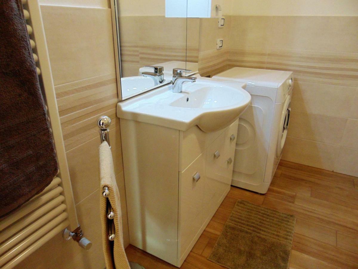 Marino Apartments Леванто Екстериор снимка