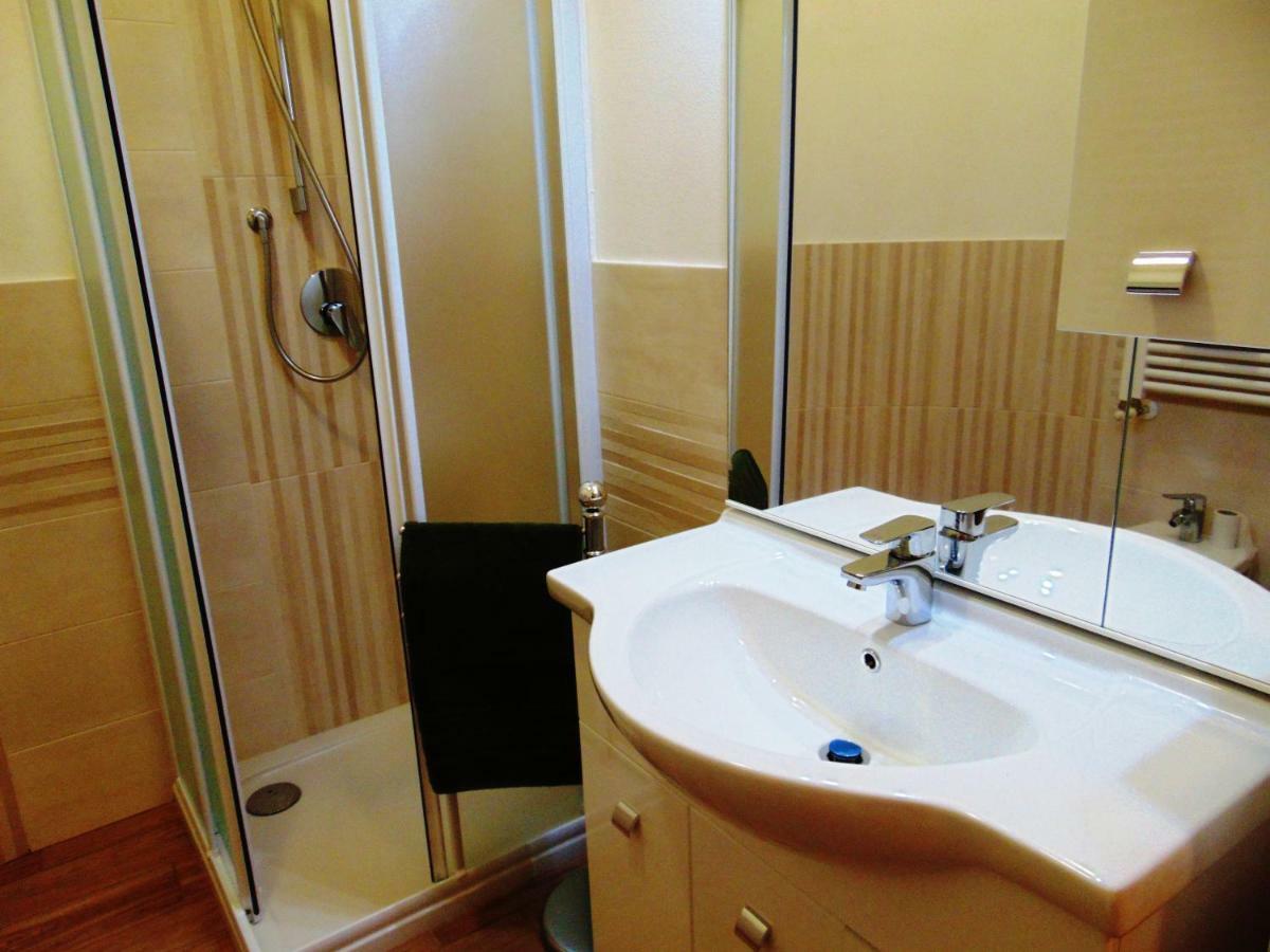 Marino Apartments Леванто Екстериор снимка
